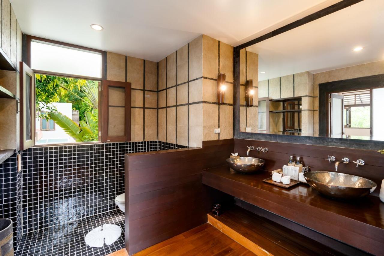 The Emerald Hill Villa